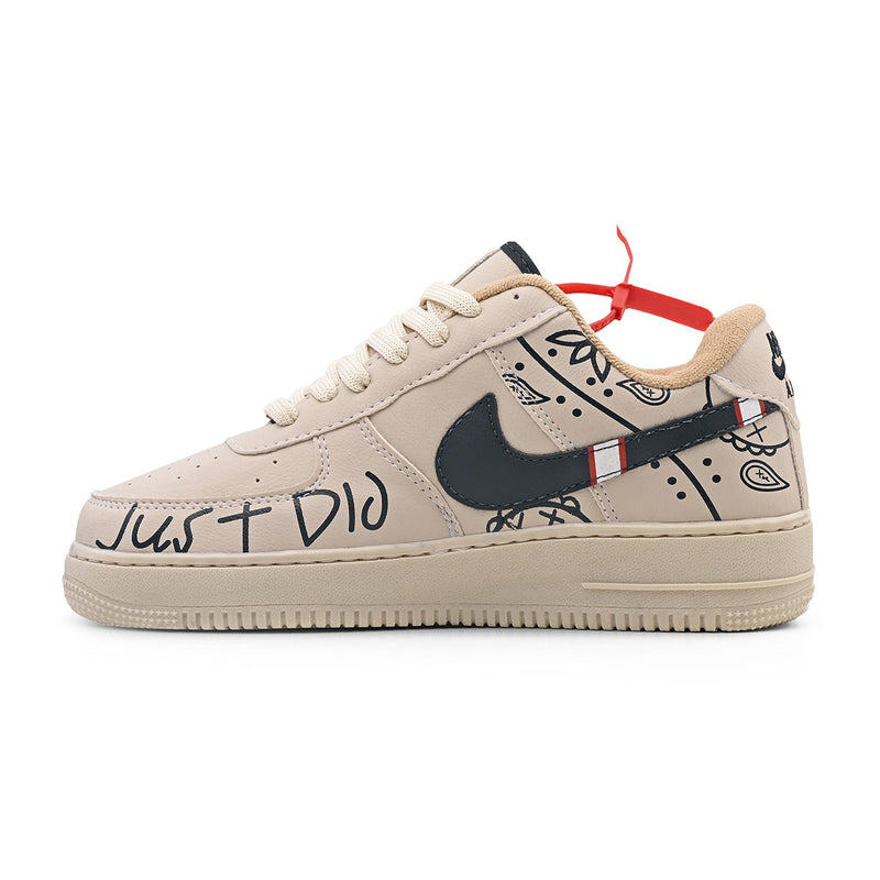 Nike Air Force – Just did – bege